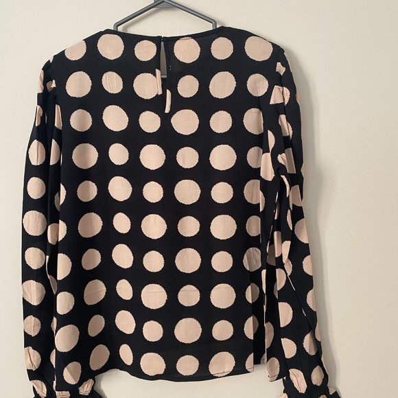 Compania Hubble NWT  Navy Blouse with Pink Polka-Dots - Picture 4 of 9